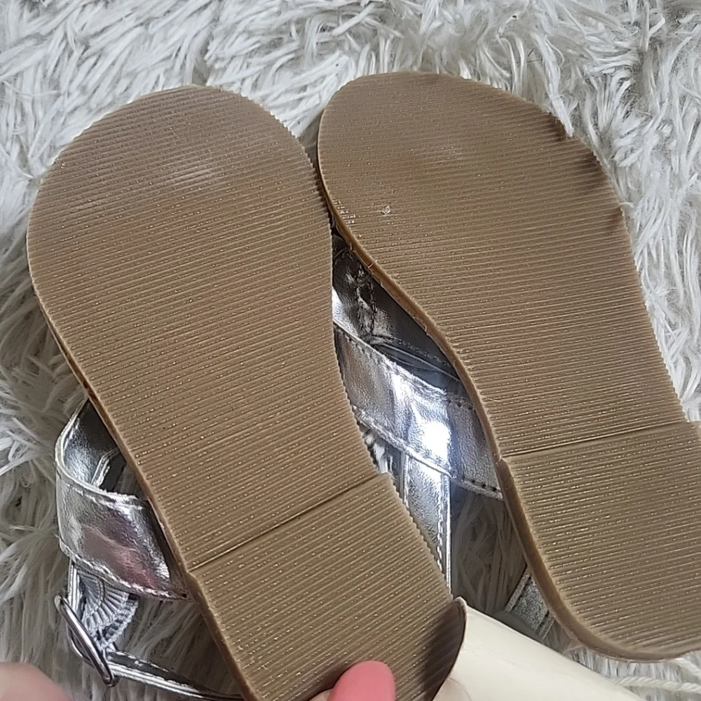 Gap Kids Baby Toddler Girl's Silver Butterfly Detail Sandals - 5
